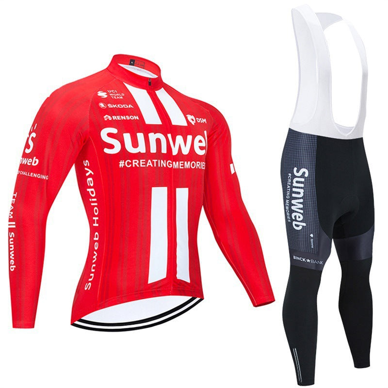 Teams - Professional cyclists with long sleeves