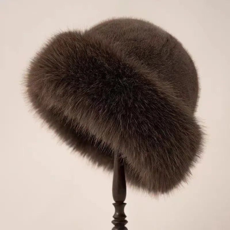 Nora - Elegant fur hat for a luxurious winter look