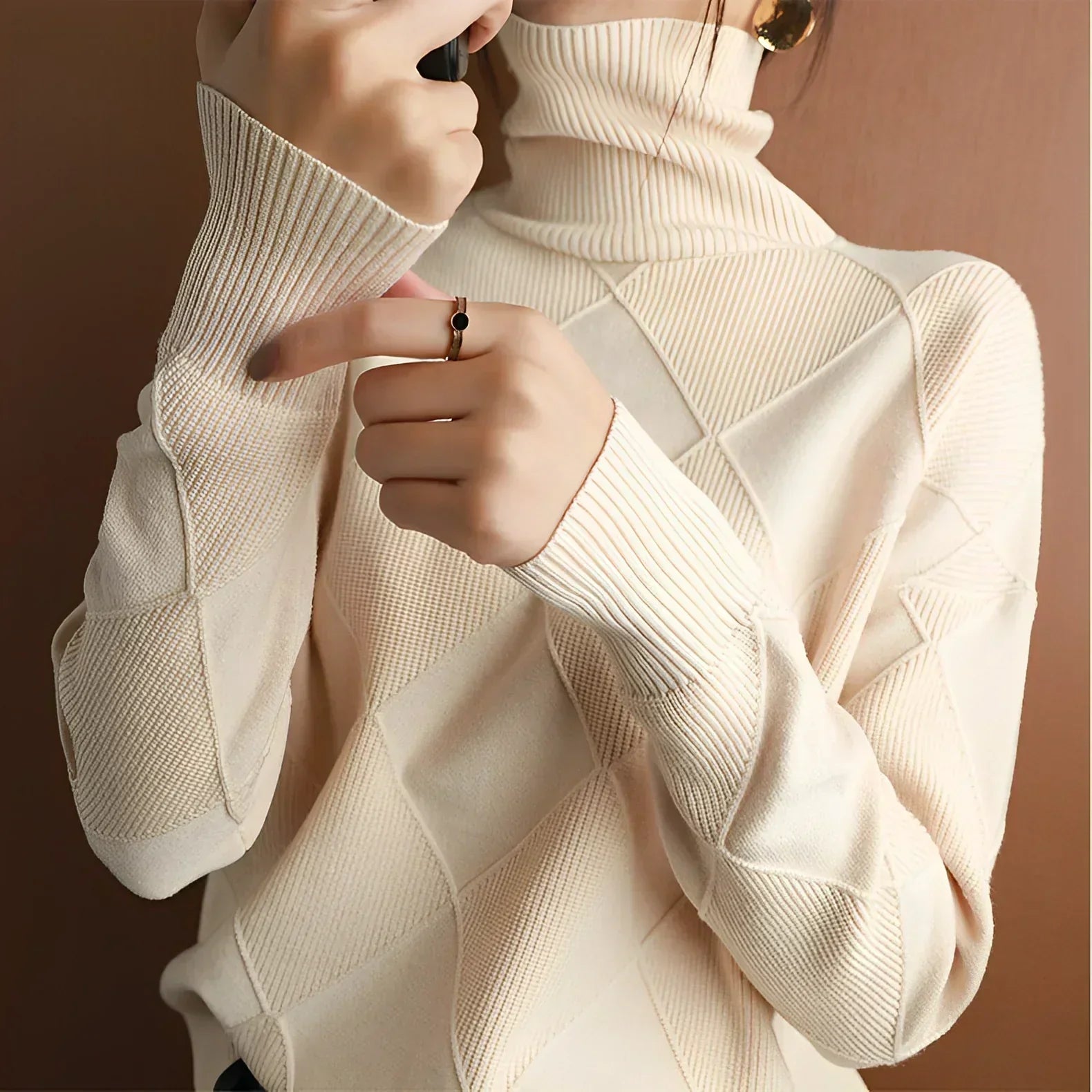 Amalia - Soft Knitted Turtleneck